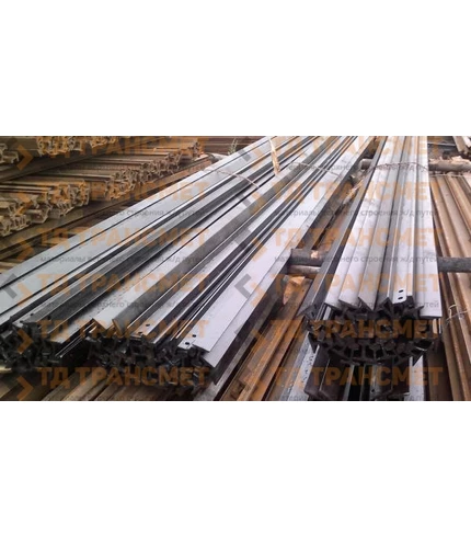 uzkokolejnye-relsy-r8